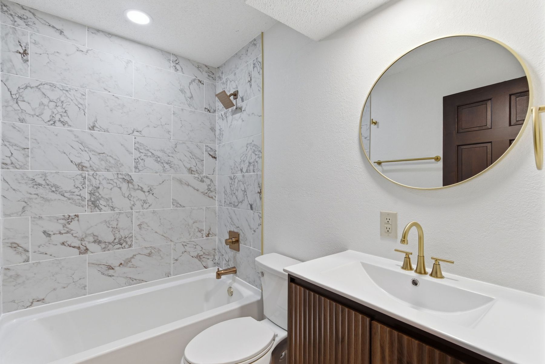 Bath, tub and vanity