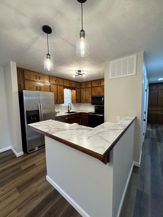 Counters, backsplash and pendants